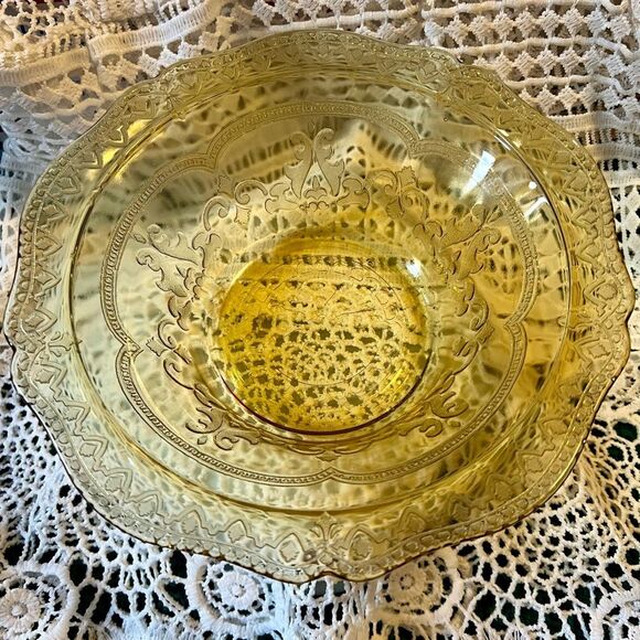 Federal Glass Patrician Spoke Bowl - Picture 2 of 5